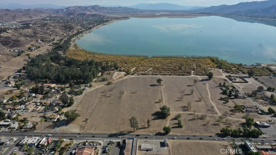 31360 Riverside Dr., Lake Elsinore, CA 92532 - #2