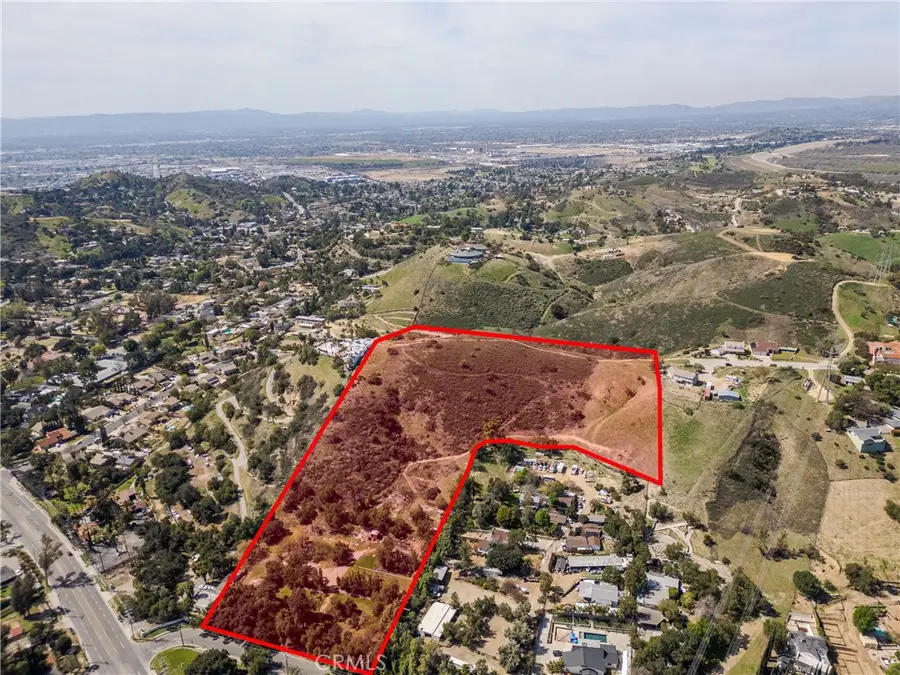 10131 Johanna Avenue, Sunland, CA 91040 - Image #2