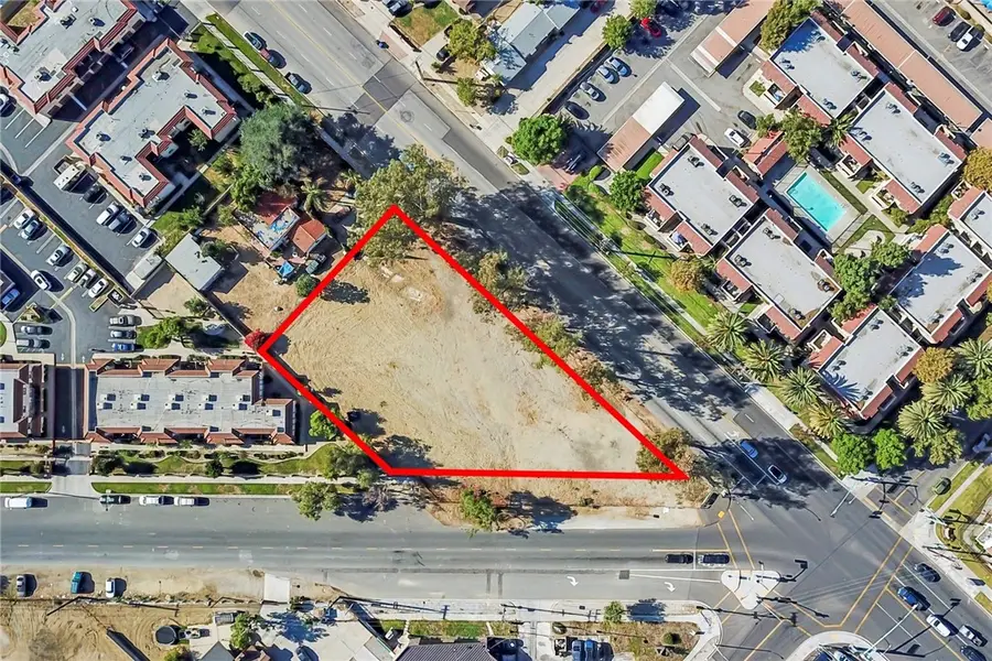 8916 Fontana Avenue, Fontana, CA 92335 - Image #2