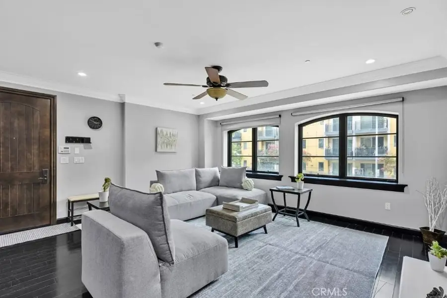 155 Cordova Street #203, Pasadena, CA 91105 - Image #2