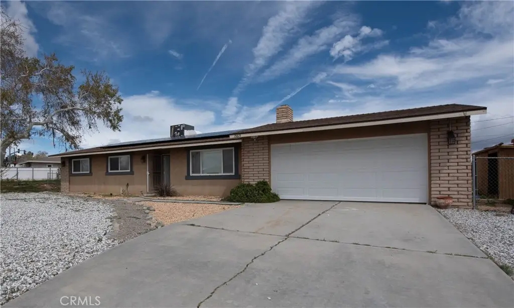 15615 Tuscola Road, Apple Valley, CA 92307 - Image #1