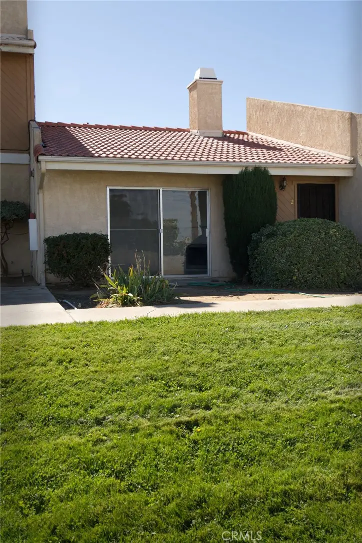 16465 Green Tree, Victorville, CA 92395 - #1