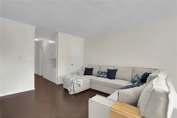 640 Elm Avenue #12, Long Beach, CA 90802