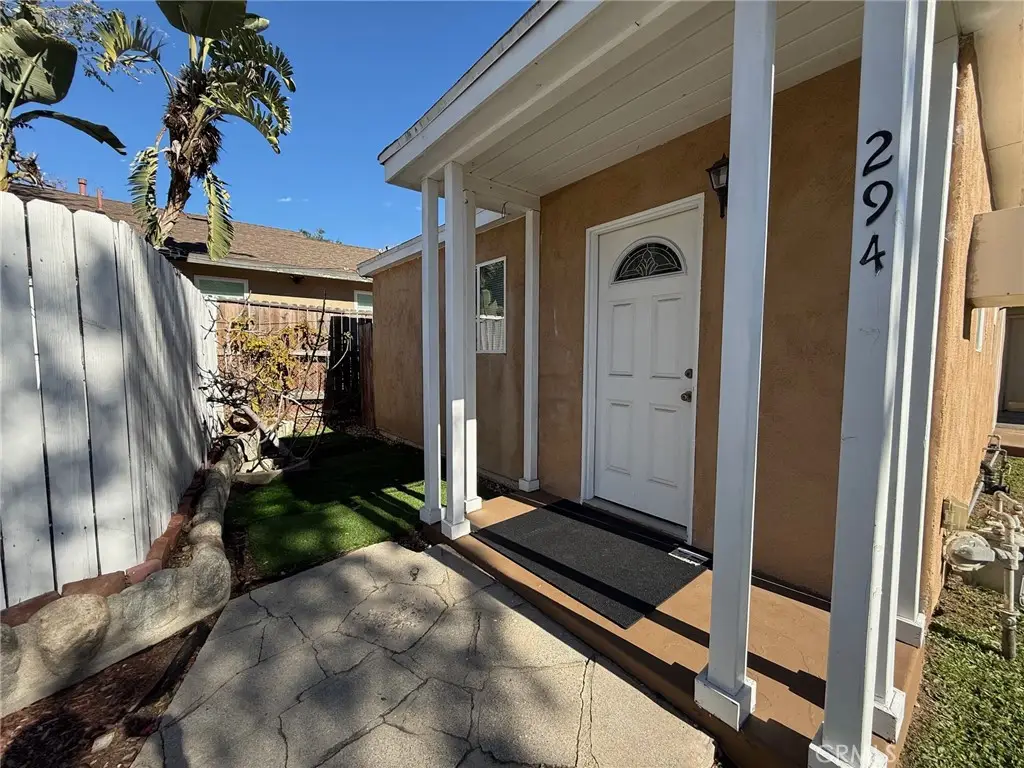 294 Linda Rosa Ave, Pasadena, CA 91107 - #1