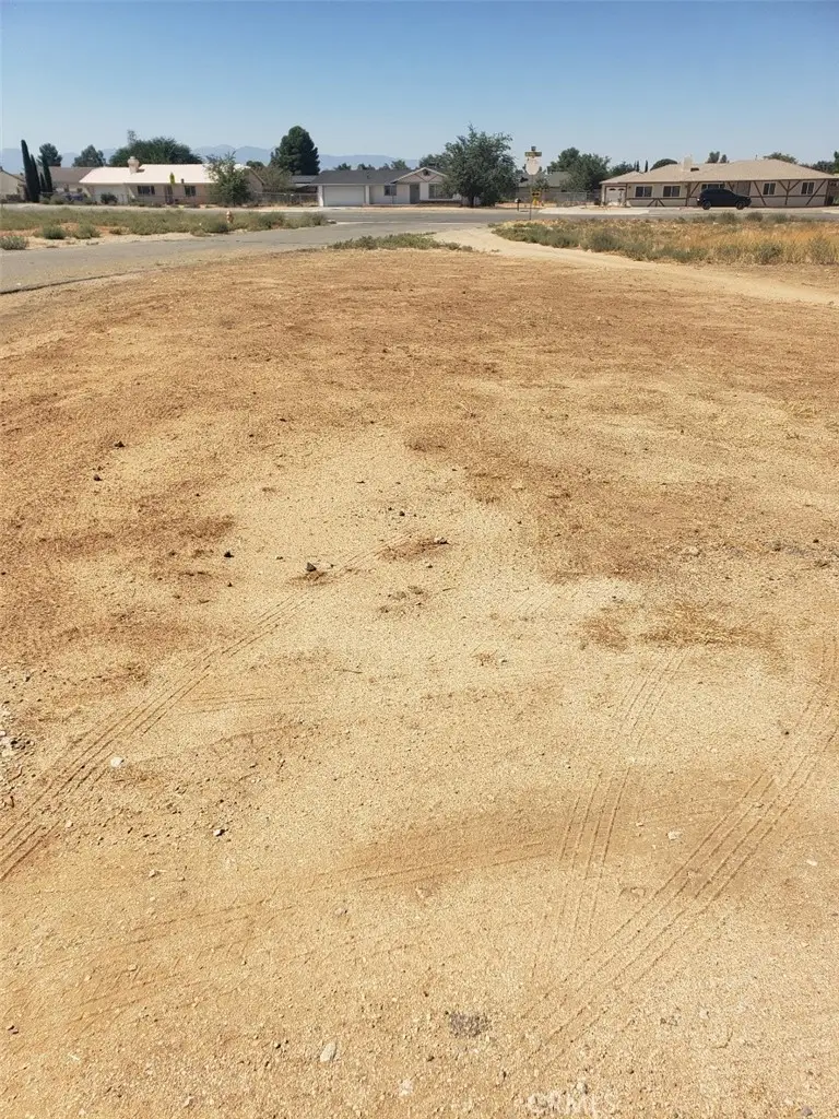 0 Navajo Way, Apple Valley, CA 92308 - #2