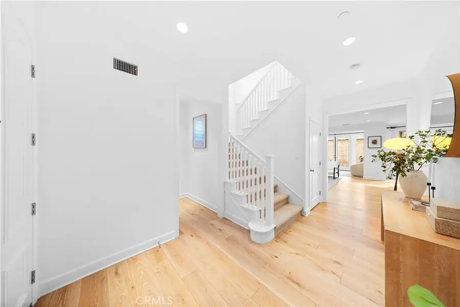 230 Shelbourne, Irvine, CA 92620 - #3