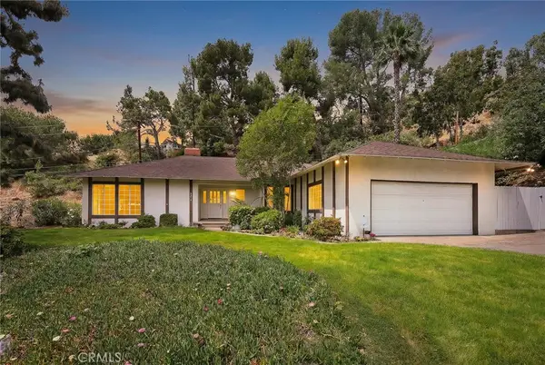 5213 Crown Avenue, La Canada Flintridge, CA 91011