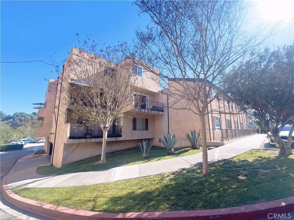 1761 Neil Armstrong #204, Montebello, CA 90640 - #1