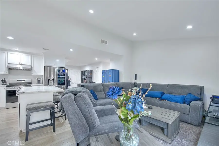 959 Kenwood Street, Upland, CA 91784 - #2