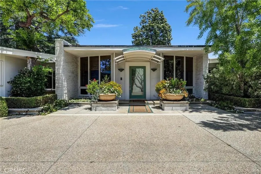 935 Hillcrest, Pasadena, CA 91106 - #2