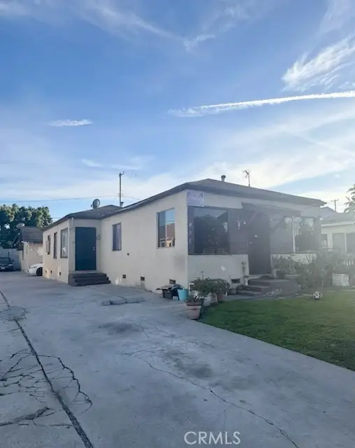 164 W 84th Place, Los Angeles, CA 90003