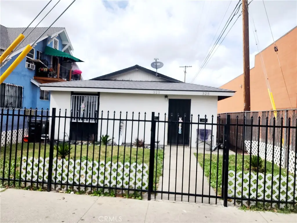 323 W 47th, Los Angeles, CA 90037 - #1