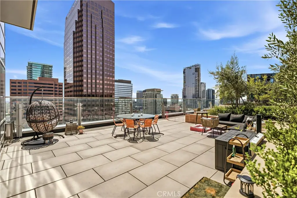 877 S Francisco #2503, Los Angeles, CA 90017 - #1