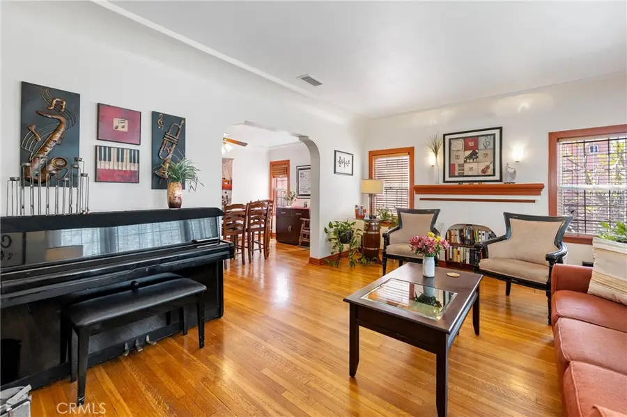 8446 California Avenue, South Gate, CA 90280 - #3
