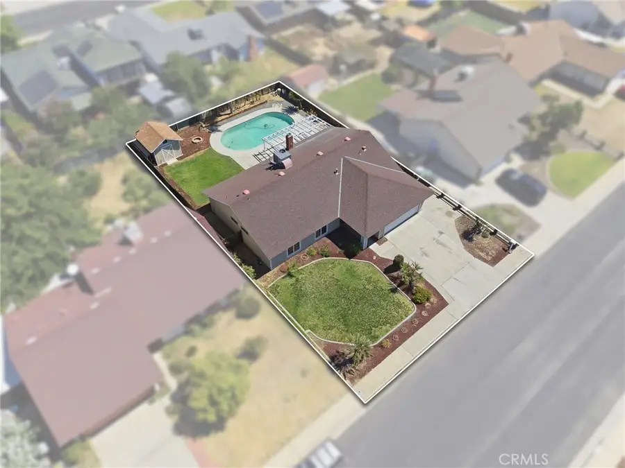 956 Clover, Hanford, CA 93230 - #2