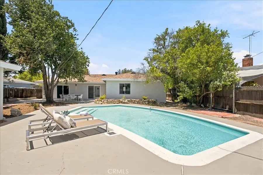 8552 Jumilla Avenue, Winnetka, CA 91306 - #3