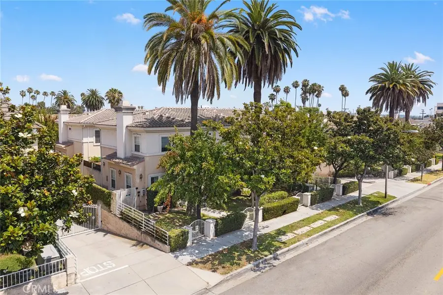 118 N Marengo Avenue #C, Alhambra, CA 91801 - #2