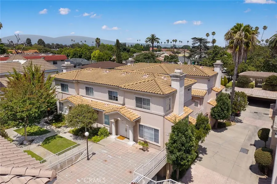 118 N Marengo Avenue #C, Alhambra, CA 91801 - #3