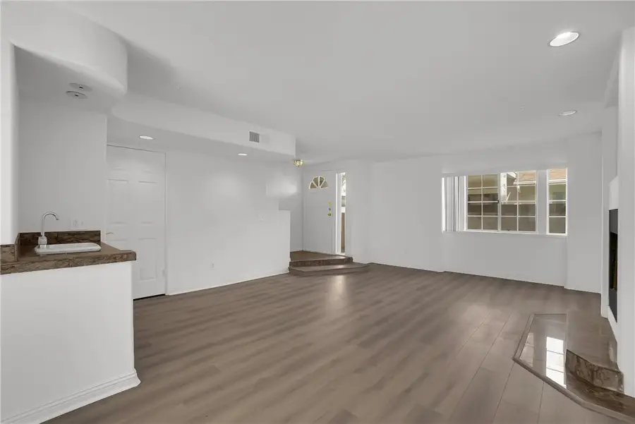 821 N Garfield Avenue #3, Alhambra, CA 91801 - #2