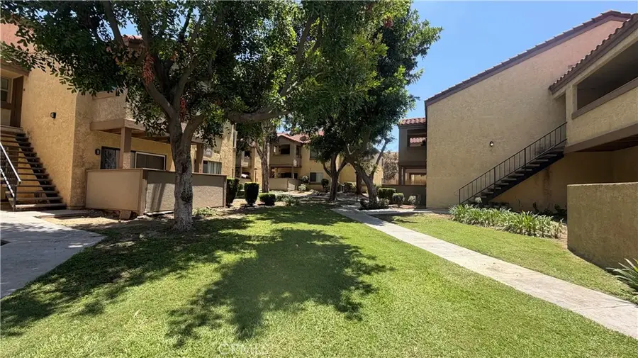 1140 W Blaine Street #101, Riverside, CA 92507 - #2