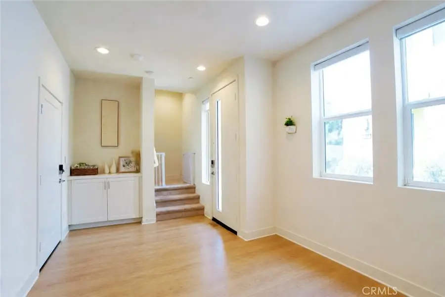 143 Fable, Irvine, CA 92618 - #3