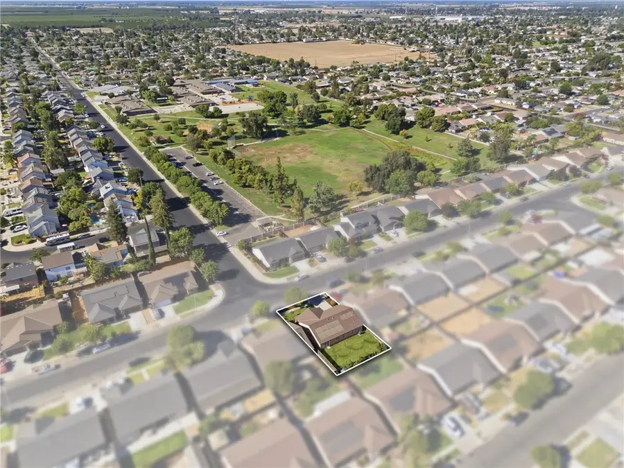 1799 Capistrano, Tulare, CA 93274 - #3