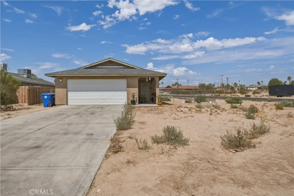 6252 Smoketree Avenue, Twentynine Palms, CA 92277 - #1