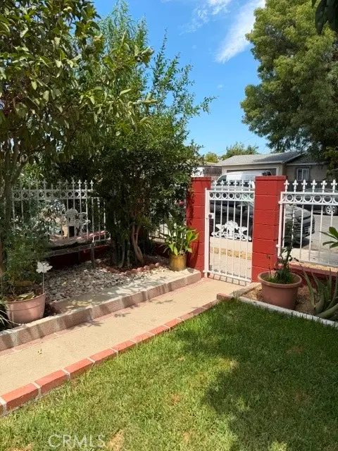 14800 Lanark, Panorama City, CA 91402 - #1