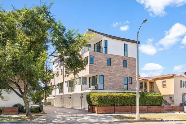 5151 W Redondo Court, Los Angeles, CA 90019
