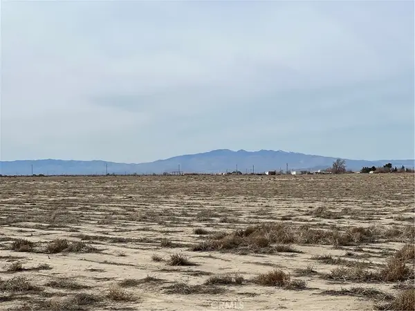 105 E Avenue H, Lancaster, CA 93535