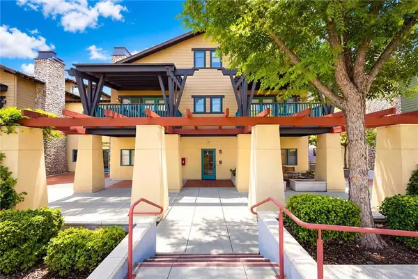 142 N Vermont #B, Glendora, CA 91741