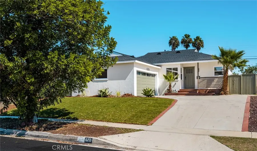 626 S Caswell Avenue, Compton, CA 90220 - #2