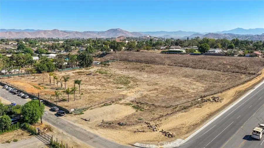 6165 Dodd Street, Jurupa Valley, CA 91752 - #2