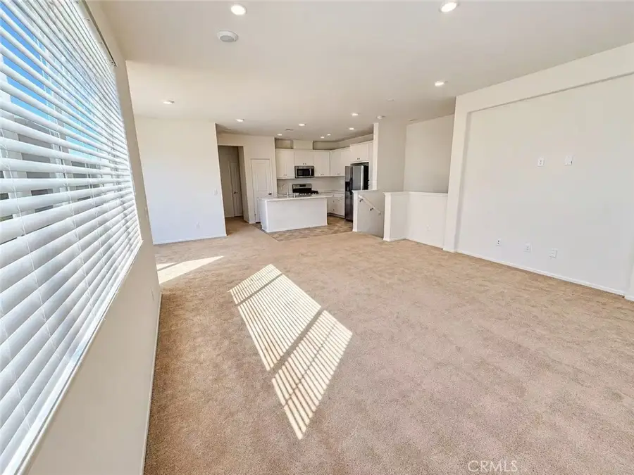 5585 Kate Way #6, Fontana, CA 92336 - #2