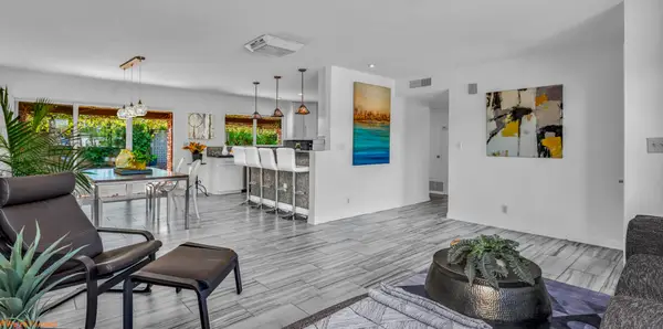 14 Gary Circle, Palm Springs, CA 92262