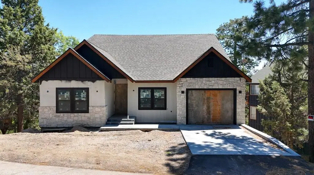 736 Villa Grove Avenue, Big Bear City, CA 92314 - Image #1