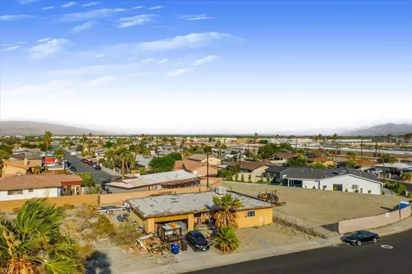 590 W Avenida Cerca, Palm Springs, CA 92262