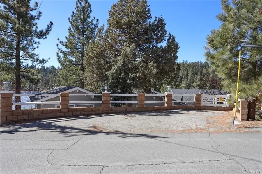 1010 Brookside Lane, Fawnskin, CA 92333 - Image #2