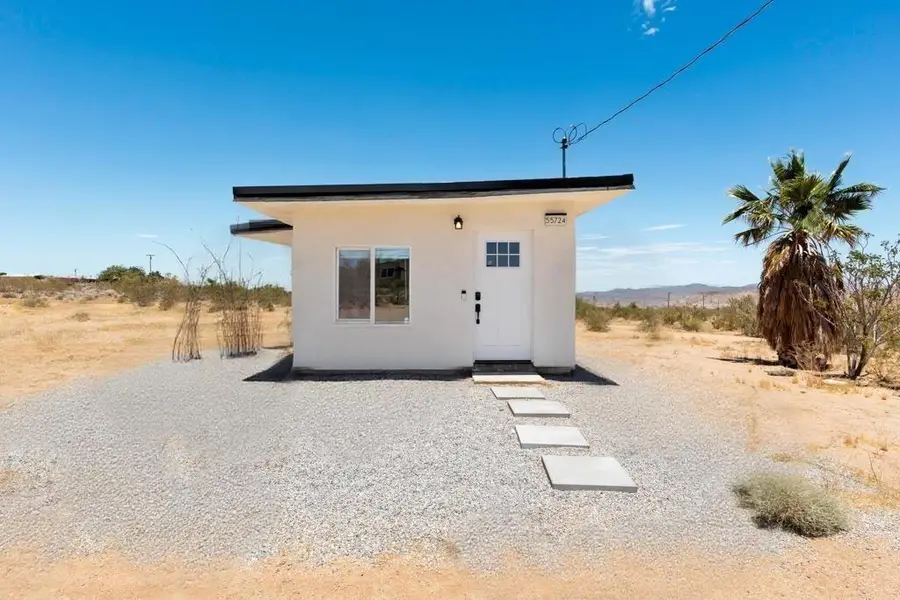 55724 Sunnyslope Drive, Landers, CA 92285 - Image #2