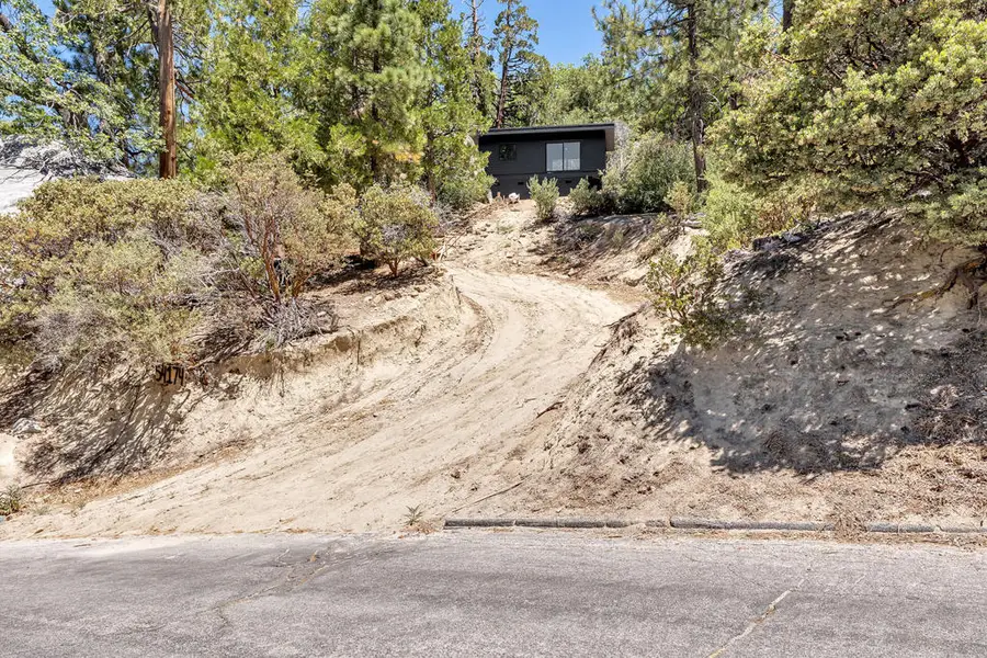 54174 Ridge Drive, Idyllwild, CA 92549 - Image #2