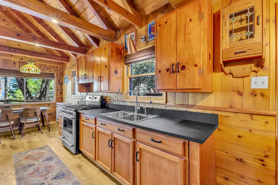 52646 Chickadee Lane, Idyllwild, CA 92549 - Image #3