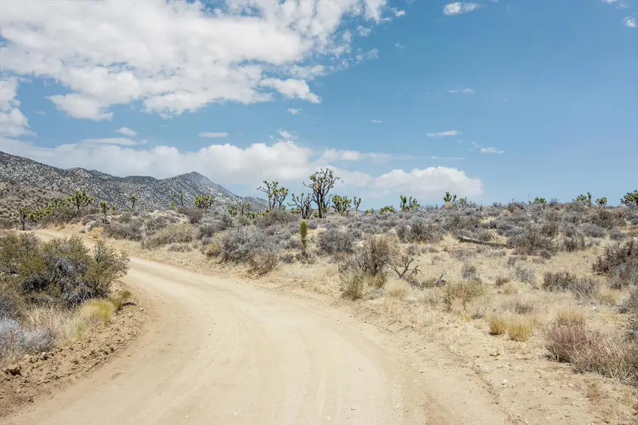 112 Angel View Road, Pioneertown, CA 92268 - Image #3