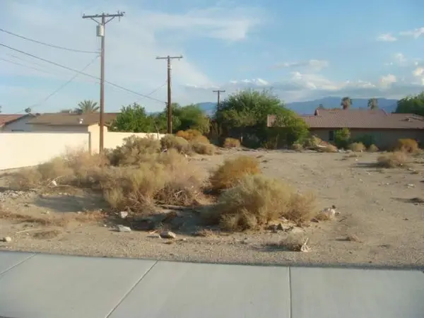 Lot 2 Calle Helene, Thousand Palms, CA 92276