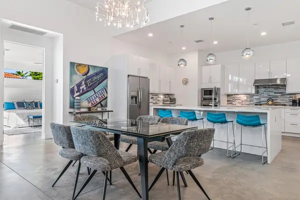 2077 E Nicola Road, Palm Springs, CA 92262