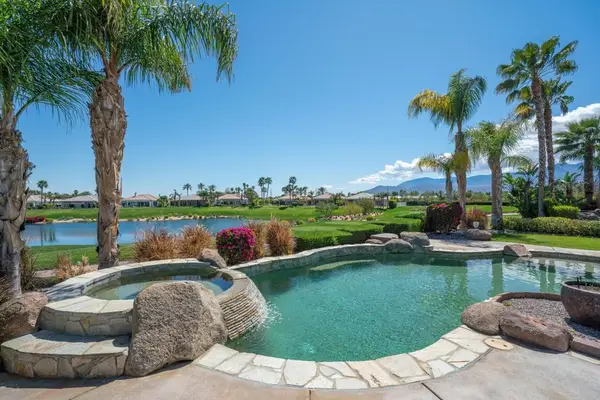 51686 Via Sorrento, La Quinta, CA 92253