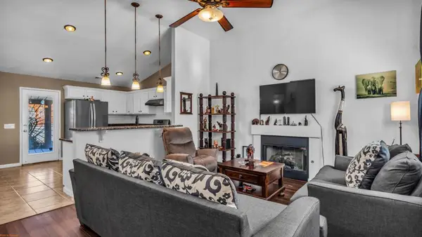 68206 Calle Azteca, Desert Hot Springs, CA 92240