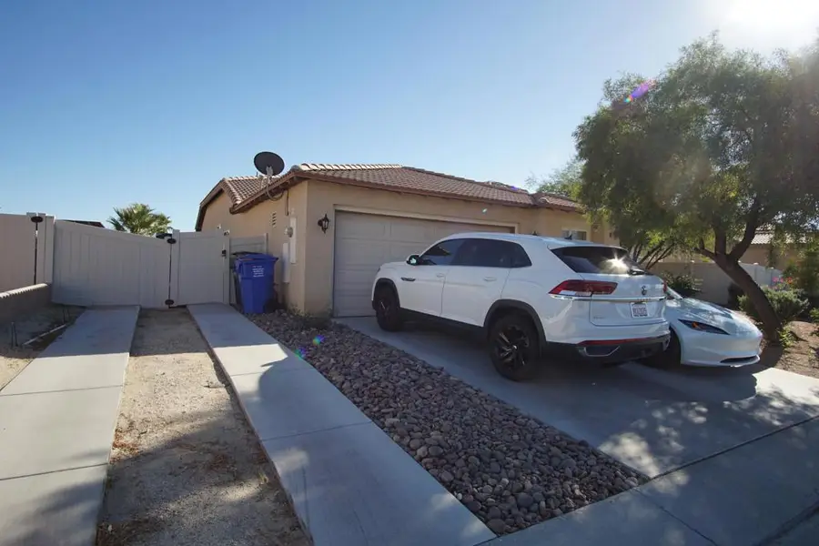 64123 Silver Star Avenue, Desert Hot Springs, CA 92240 - Image #3