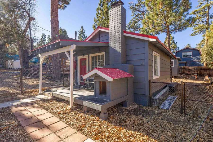 696 Highland Lane, Sugarloaf, CA 92386 - Image #2