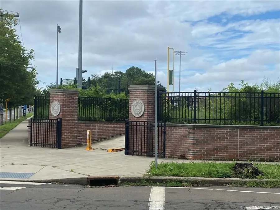 341 Mill Rock Road #341, Hamden, CT 06517 - Image #2