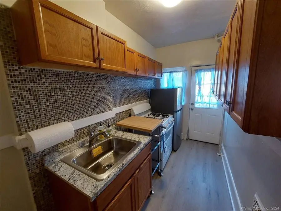 27 Ives Street, Waterbury, CT 06704 - #3